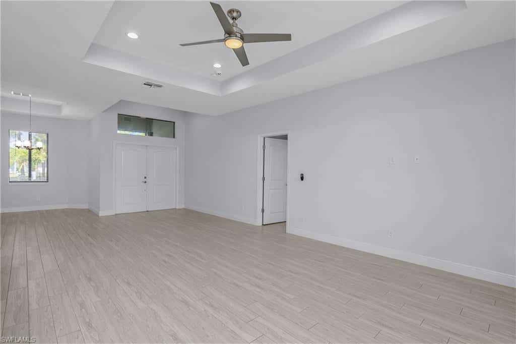 4575 Catalina Ln, Bonita Springs, photo 12