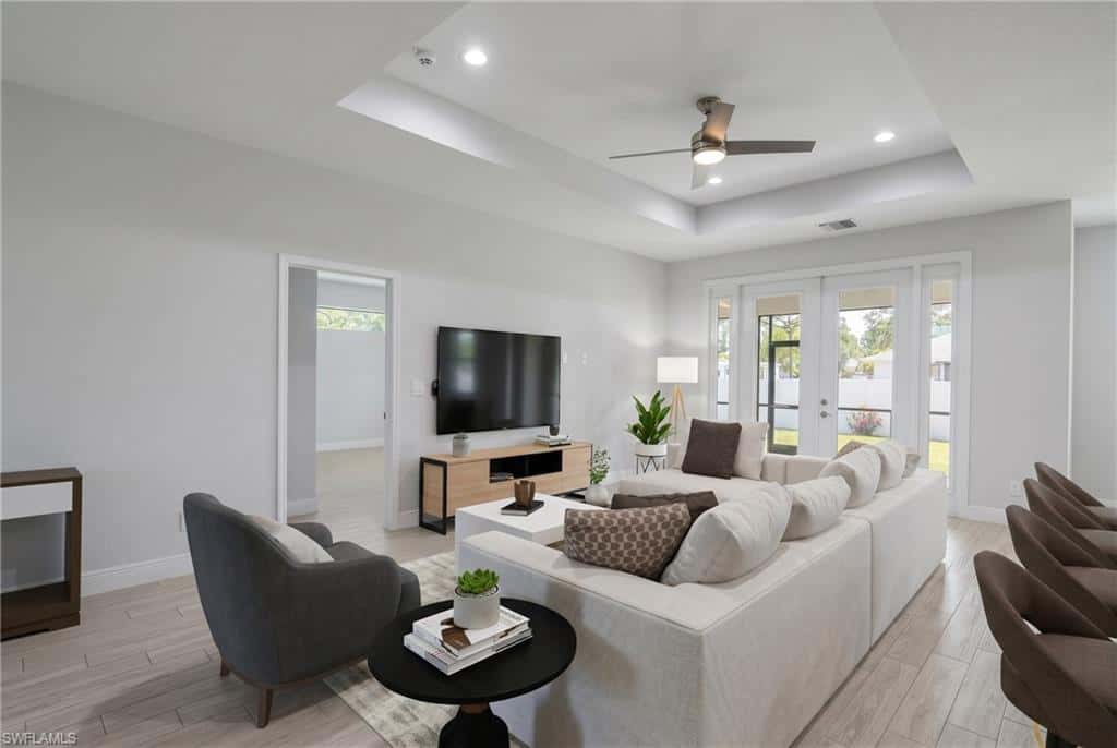 4575 Catalina Ln, Bonita Springs, photo 7