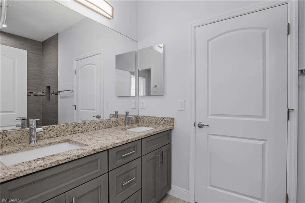 4575 Catalina Ln, Bonita Springs, photo 32