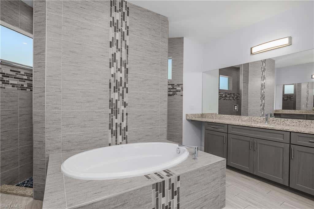 4575 Catalina Ln, Bonita Springs, photo 28