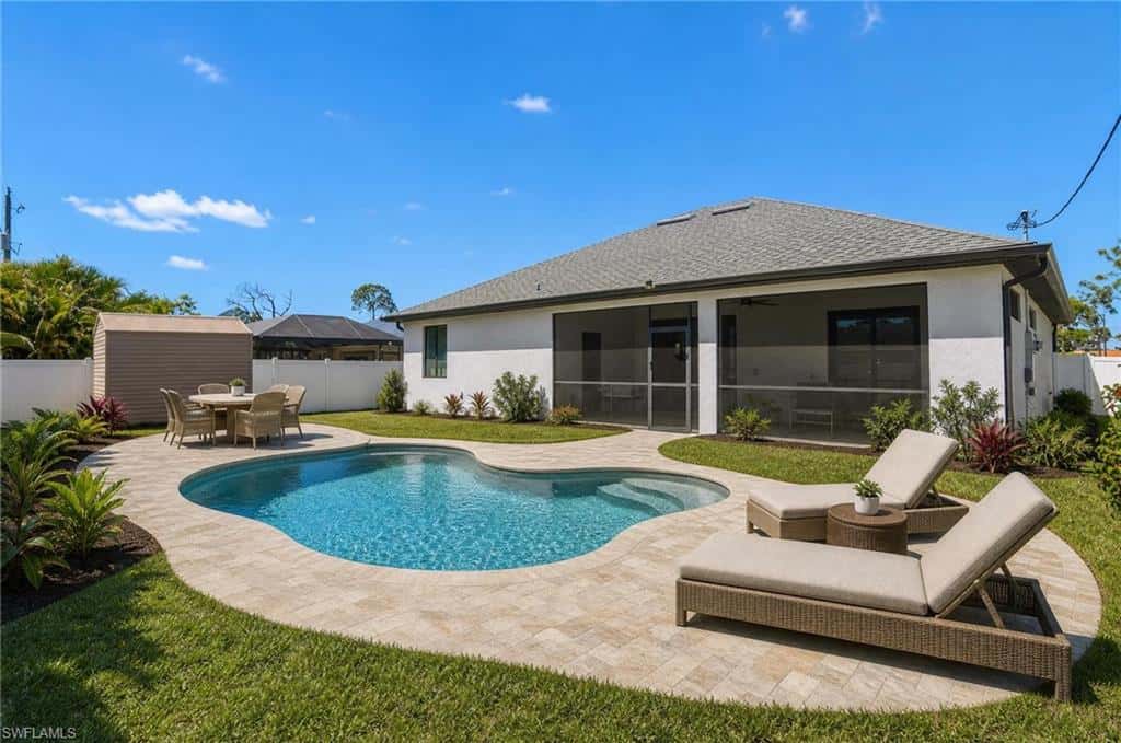 4575 Catalina Ln, Bonita Springs, photo 5