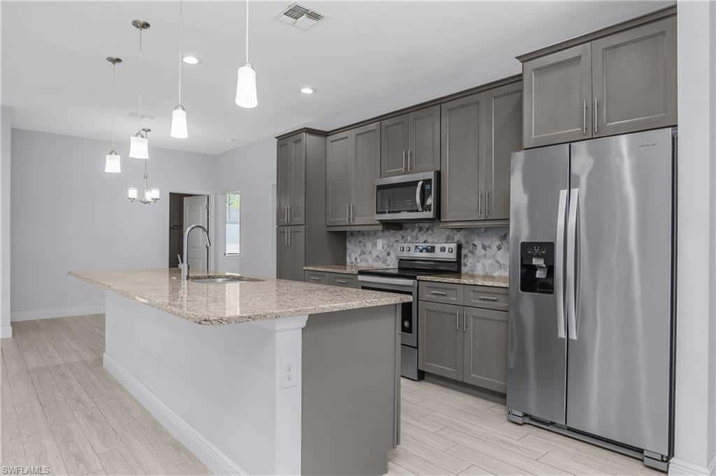 4575 Catalina Ln, Bonita Springs, photo 18