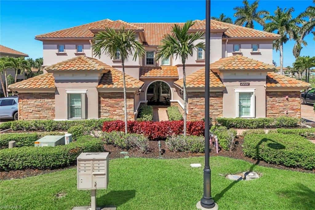 8835 Nautical Landing Cir #201, Naples, photo 5