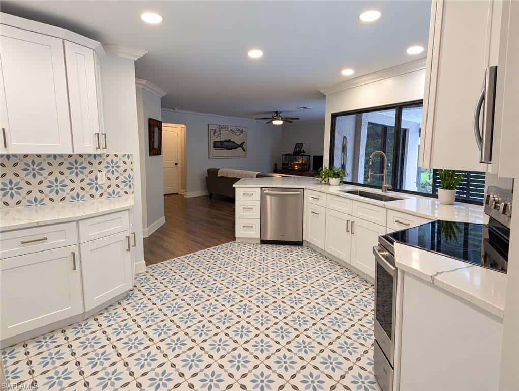 1402 Larkwood Sq, Fort Myers, photo 4