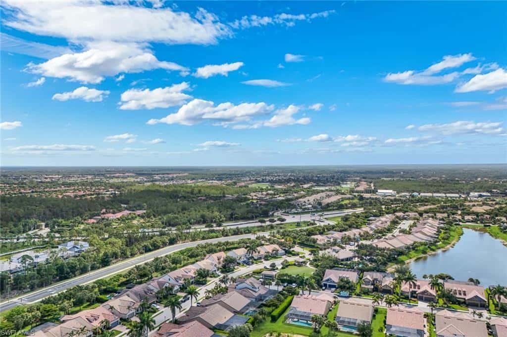 16345 Camden Lakes Cir, Naples, photo 38