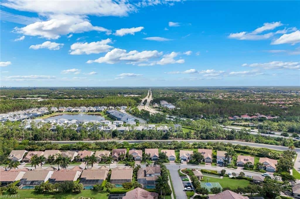 16345 Camden Lakes Cir, Naples, photo 37
