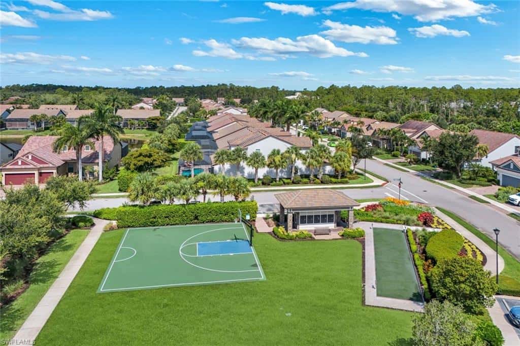 16345 Camden Lakes Cir, Naples, photo 48