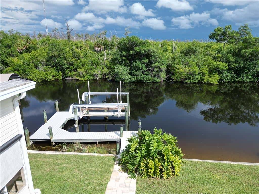 17611 Canal Cove Ct, Fort Myers Beach, photo 4