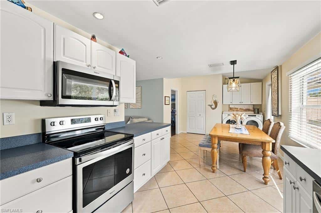 28069 Sunset Dr, Bonita Springs, photo 12