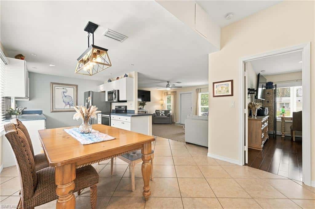 28069 Sunset Dr, Bonita Springs, photo 15