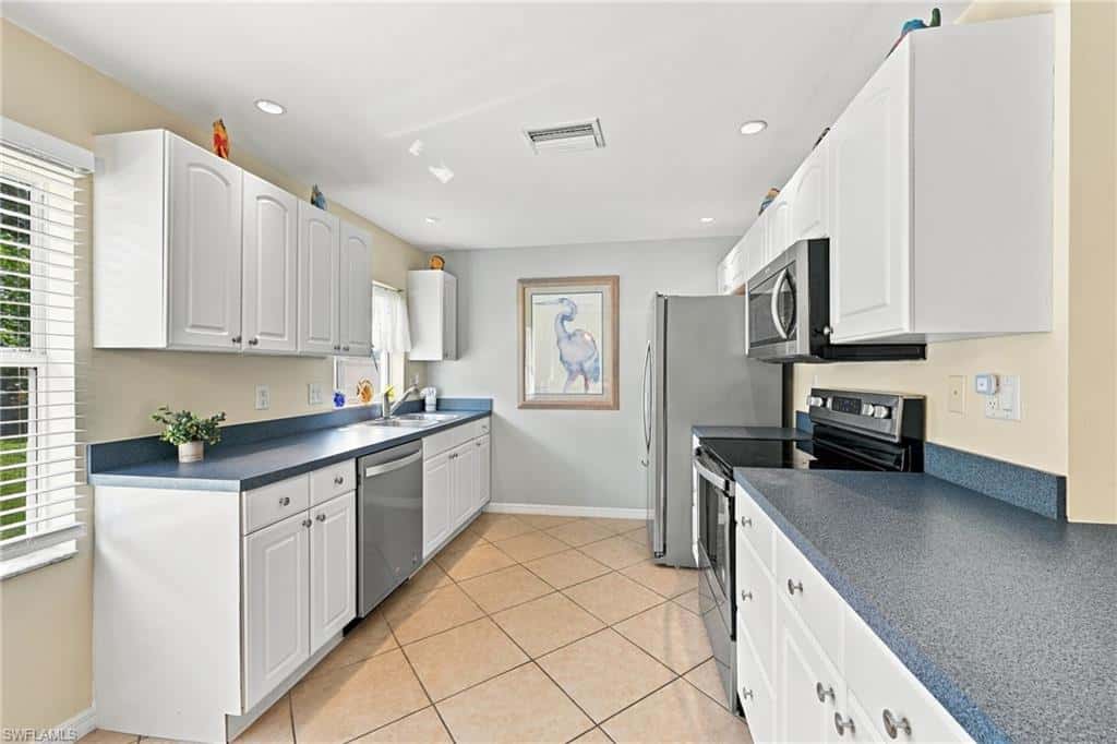 28069 Sunset Dr, Bonita Springs, photo 11