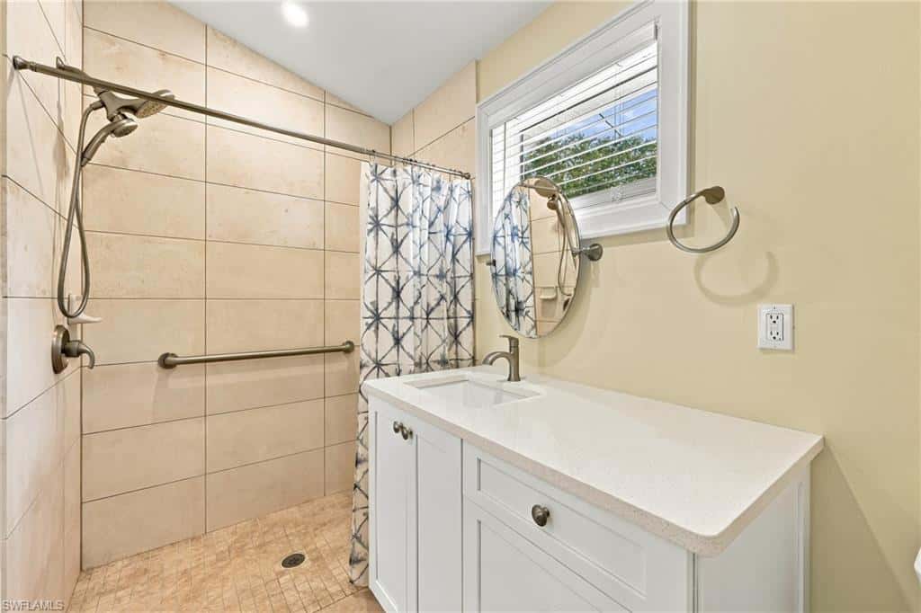 28069 Sunset Dr, Bonita Springs, photo 25