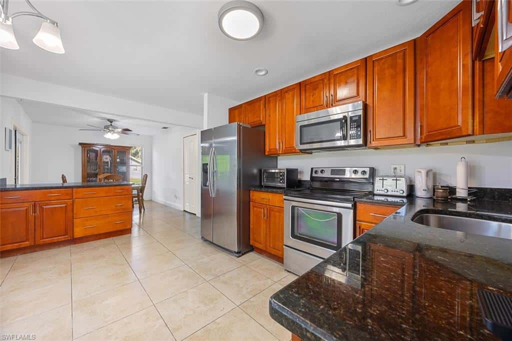 441 3rd St, Naples, photo 5