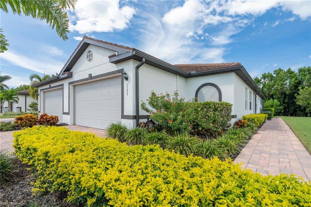 1127 Town And River Dr, Fort Myers, photo 15