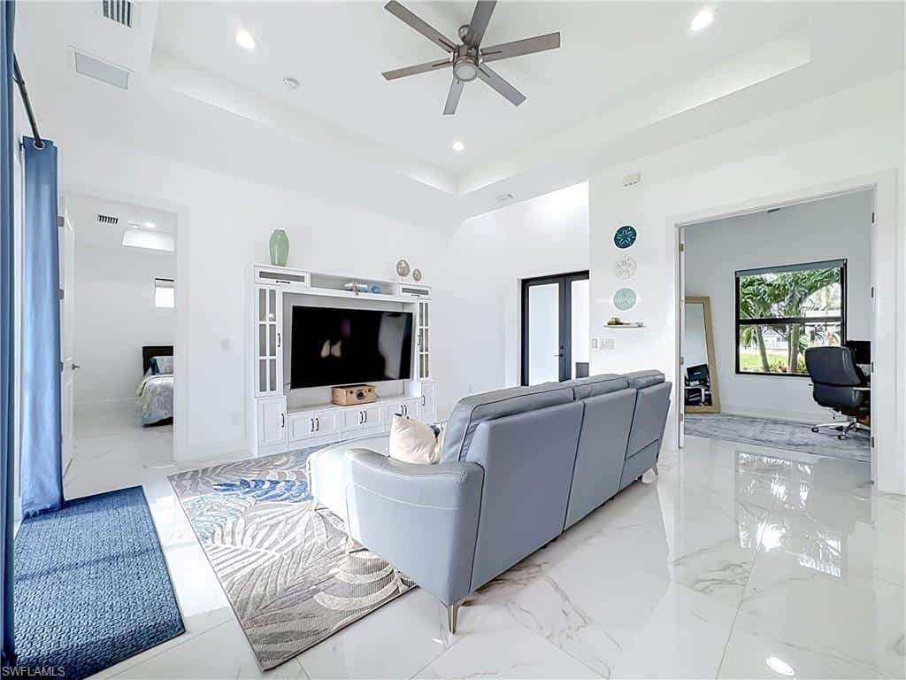 1129 4th Pl, Cape Coral, photo 9
