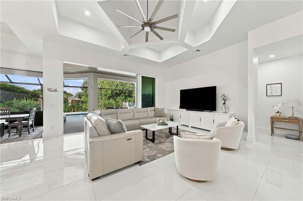 111 1st St, Naples, photo 13