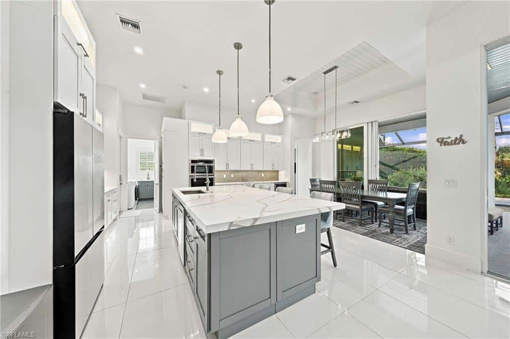111 1st St, Naples, photo 16