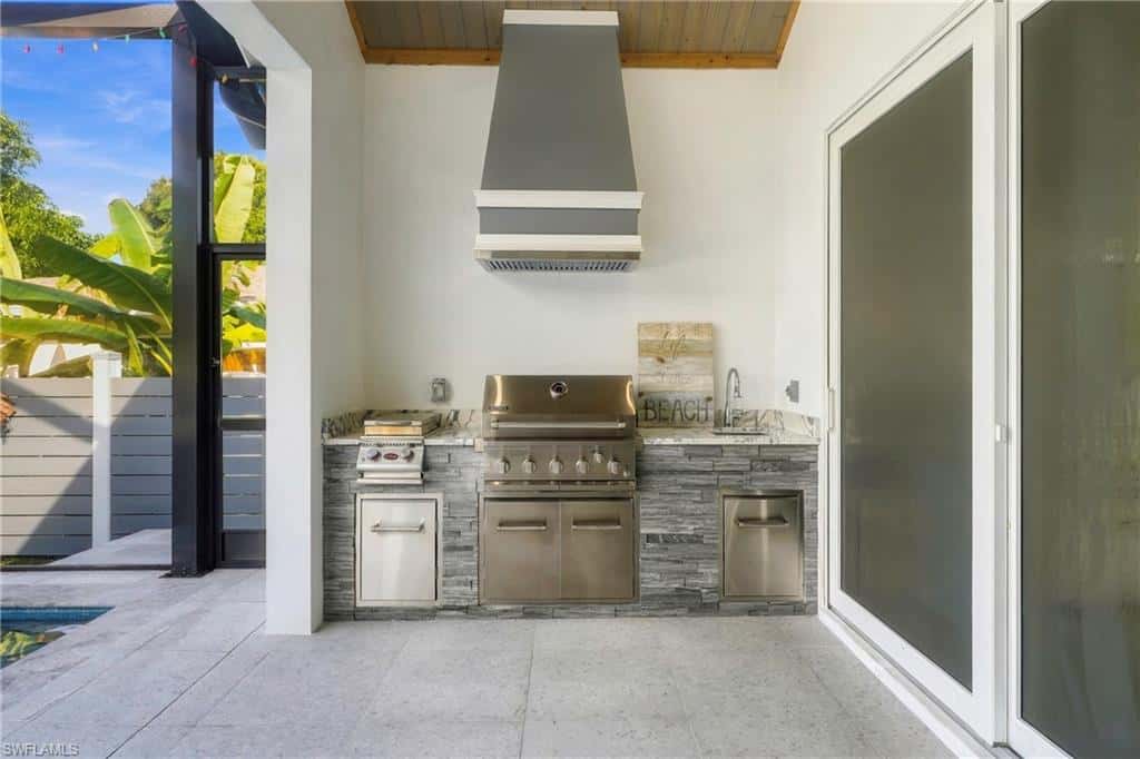 111 1st St, Naples, photo 33