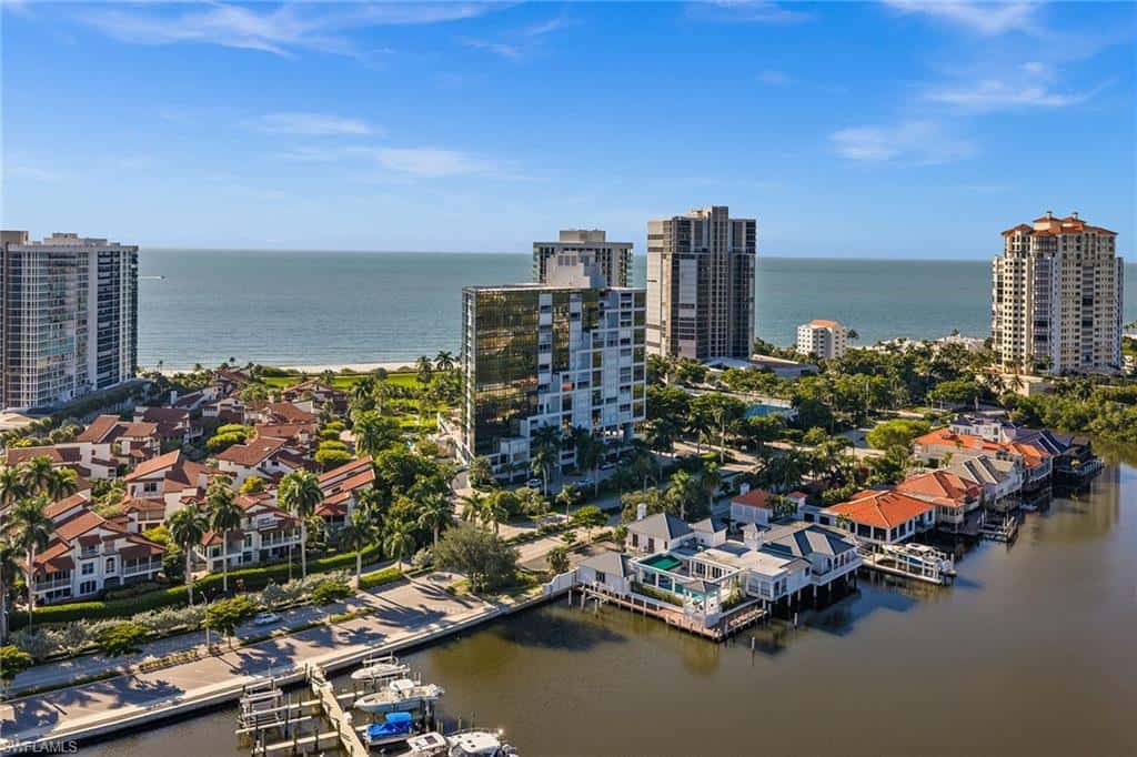 4751 Gulf Shore Blvd #1602, Naples, photo 17