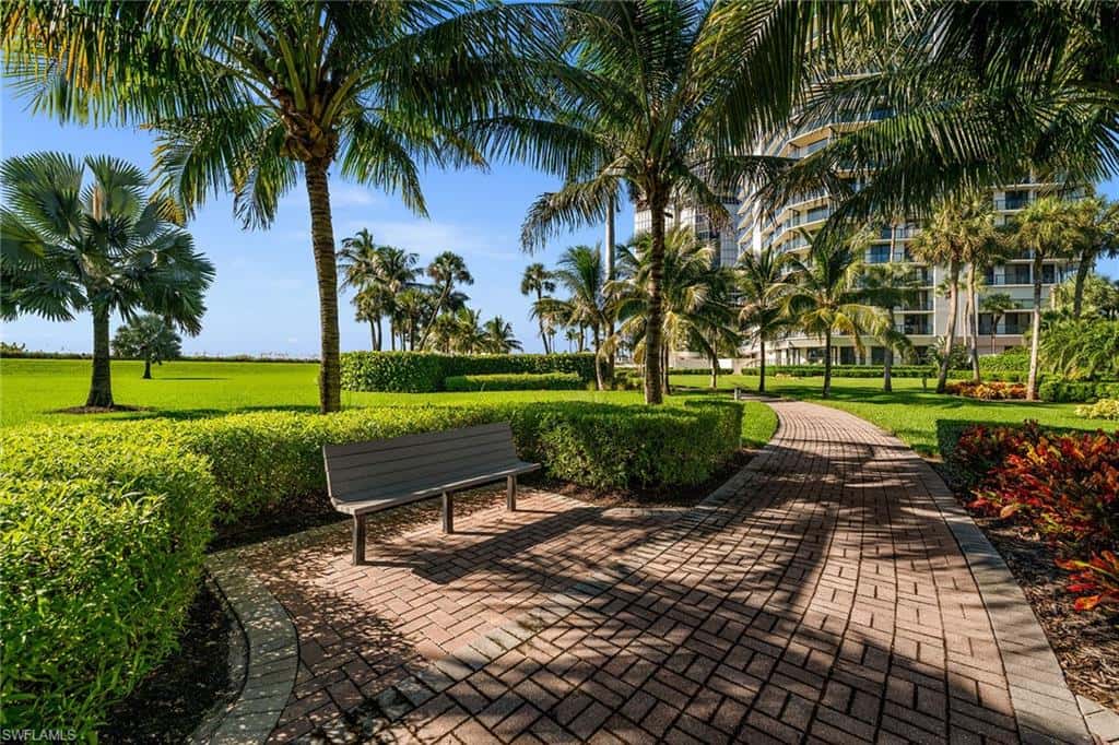 4751 Gulf Shore Blvd #1602, Naples, photo 30