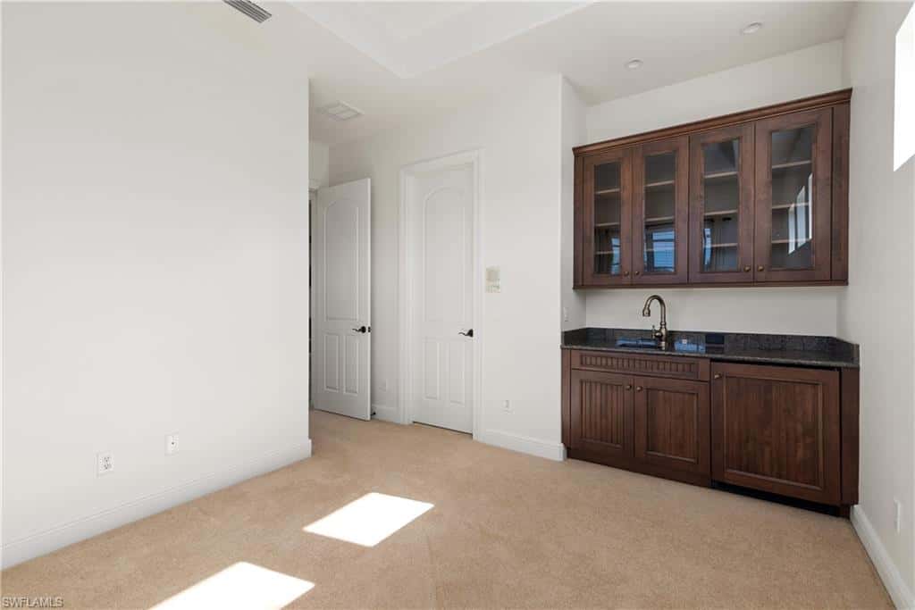 5758 Hammock Isles Dr, Naples, photo 32