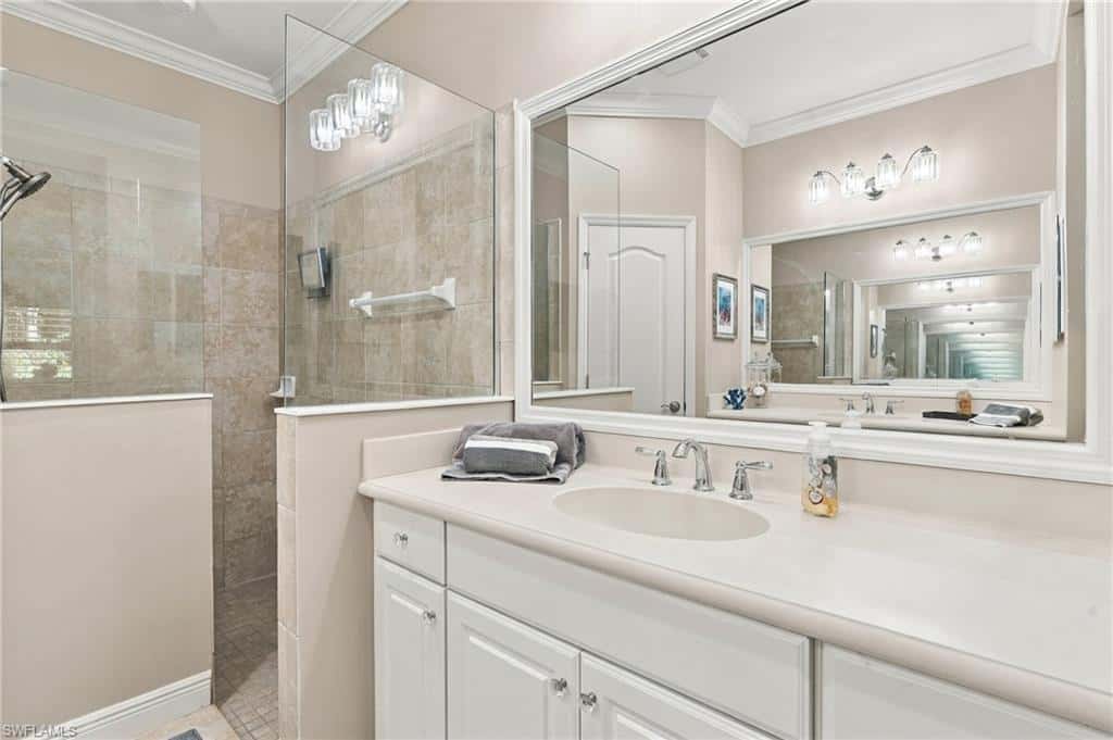 10032 Montevina Dr, Estero, photo 27