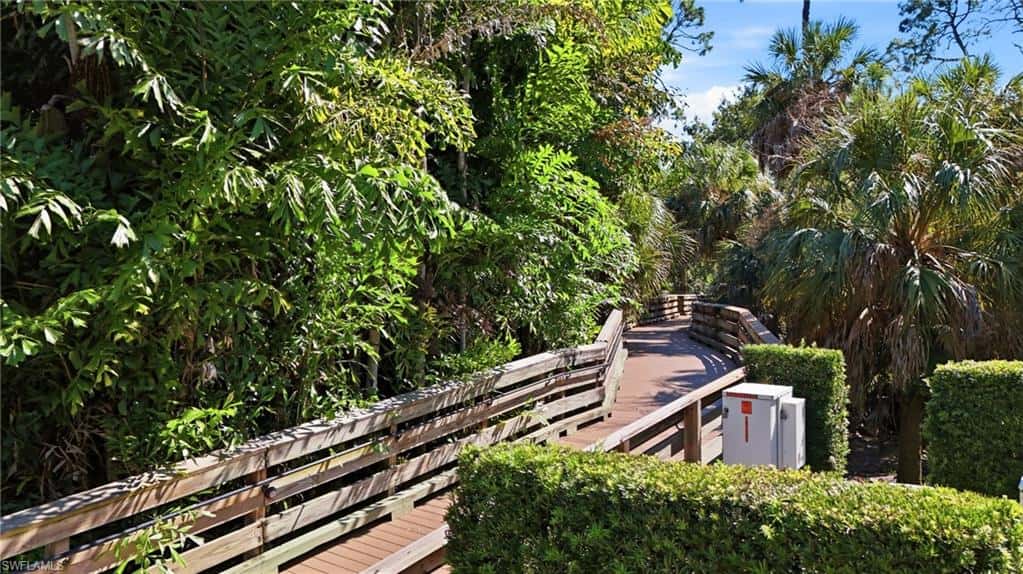 10032 Montevina Dr, Estero, photo 42