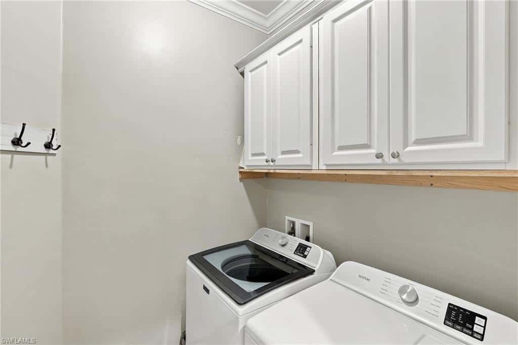 10032 Montevina Dr, Estero, photo 33