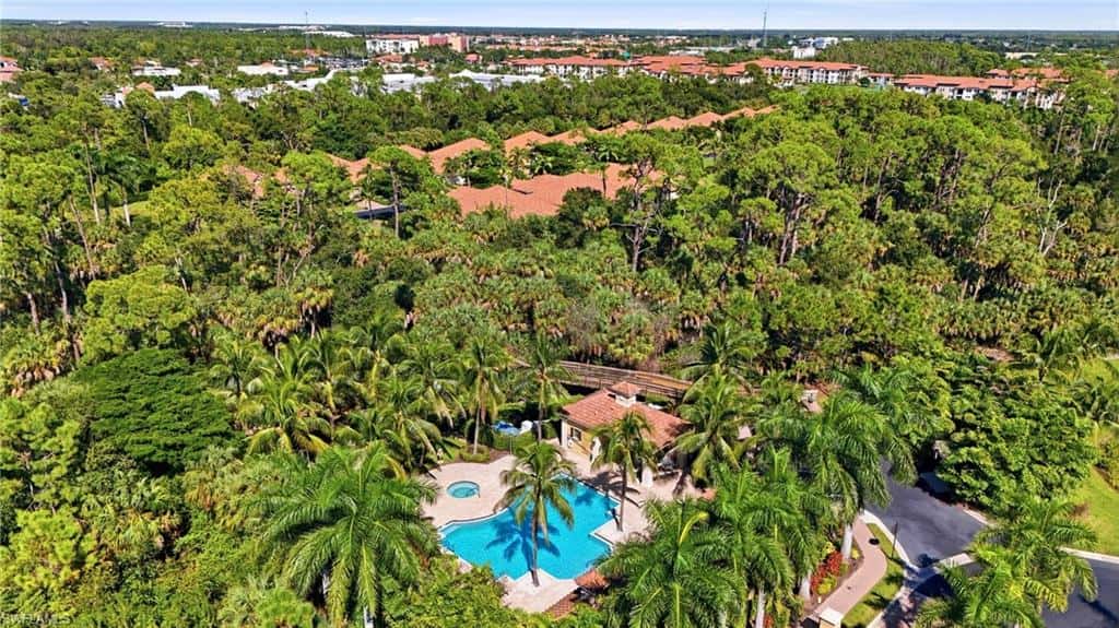 10032 Montevina Dr, Estero, photo 45