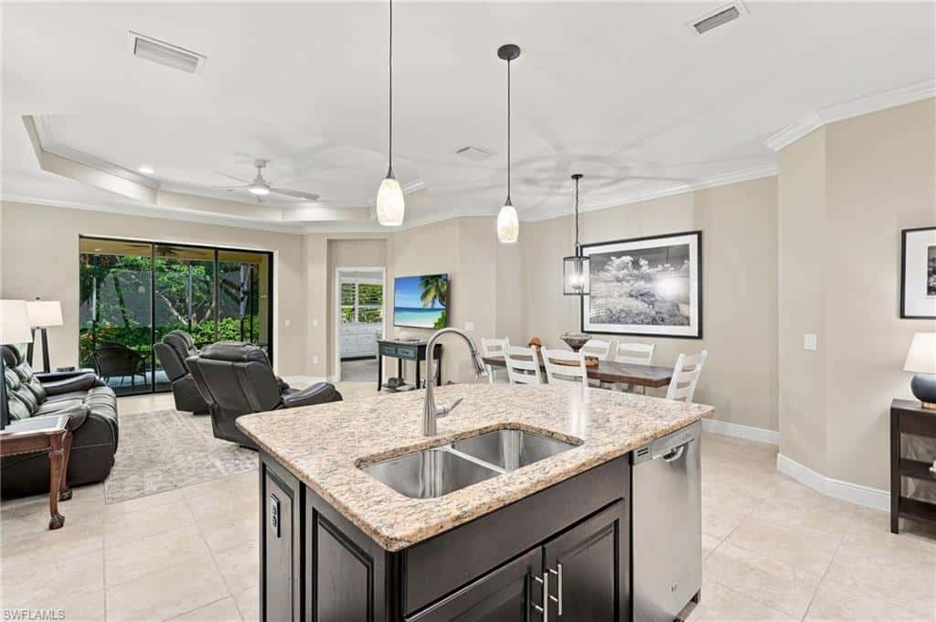 10032 Montevina Dr, Estero, photo 21
