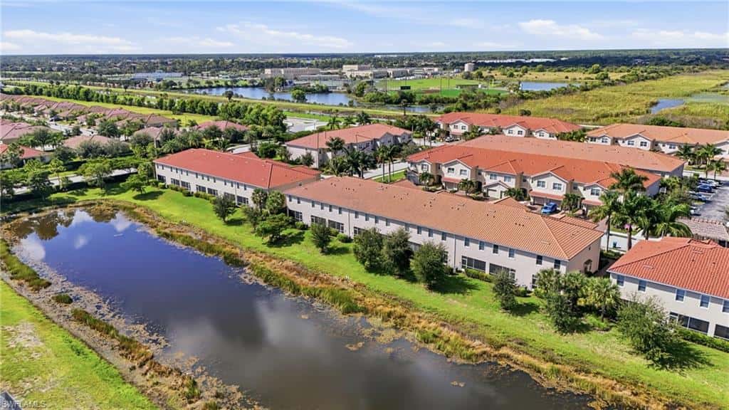 2652 Blossom Way, Naples, photo 46