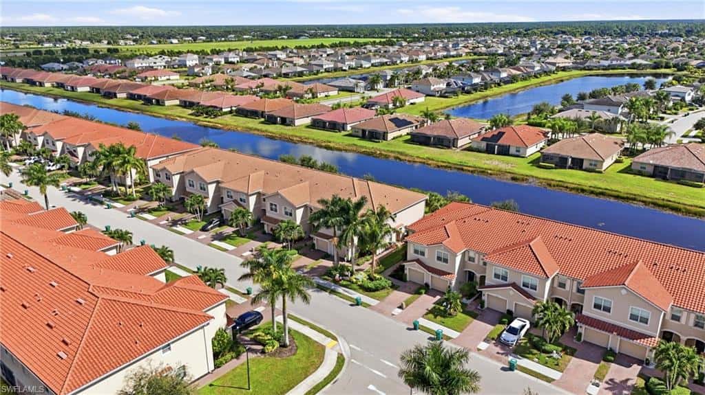 2652 Blossom Way, Naples, photo 36