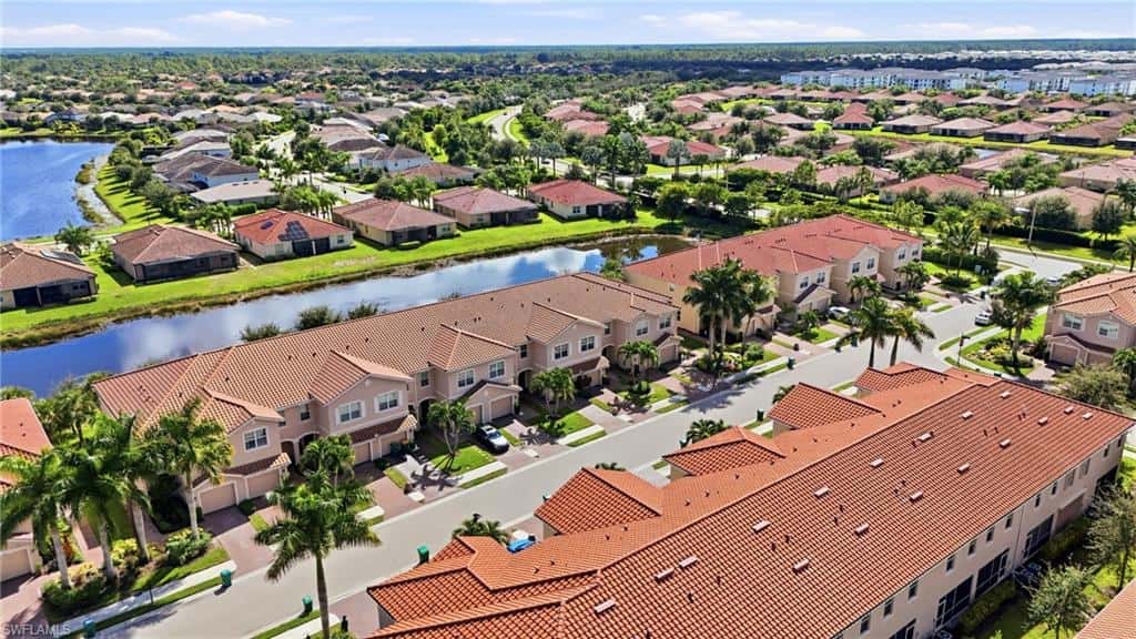 2652 Blossom Way, Naples, photo 37