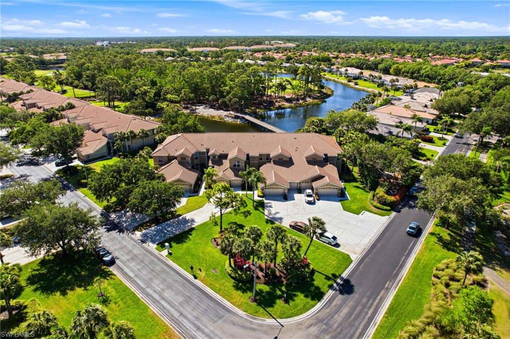 8430 Radcliffe Ter #202, Naples, photo 6
