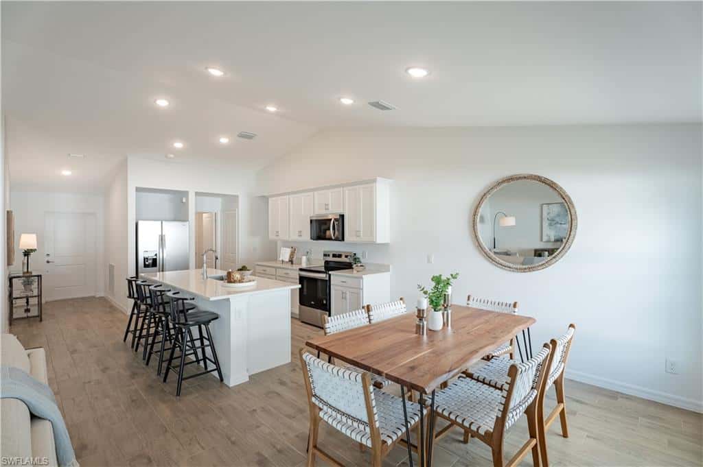 840 17th Ter, Cape Coral, photo 6