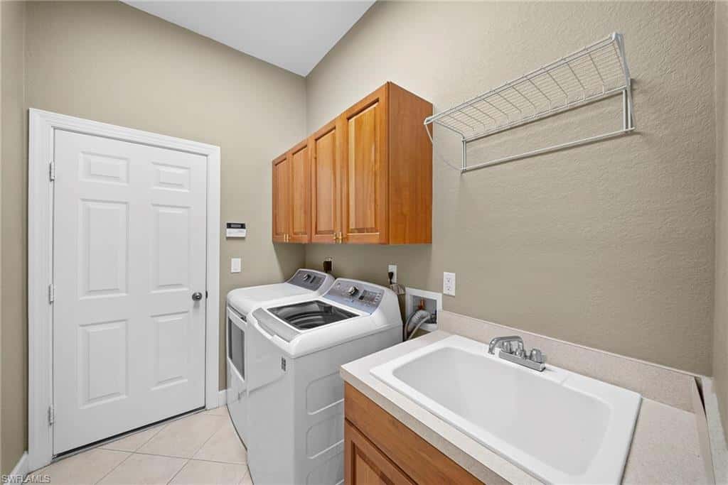 8722 Mustang Island Cir, Naples, photo 24