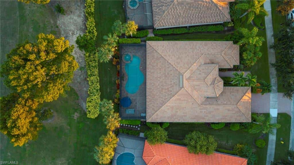 8722 Mustang Island Cir, Naples, photo 37