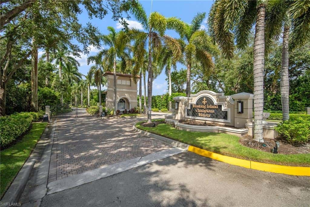 8722 Mustang Island Cir, Naples, photo 48