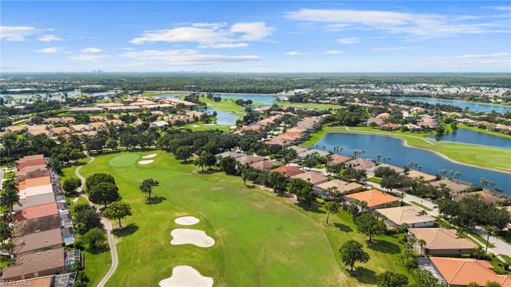 8722 Mustang Island Cir, Naples, photo 39