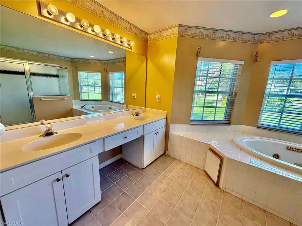 738 Milwaukee Blvd, Lehigh Acres, photo 30