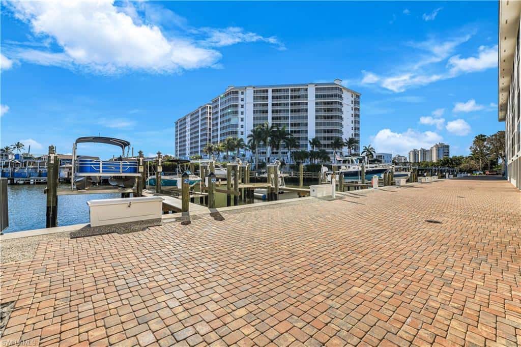 271 Southbay Dr #240, Naples, photo 9