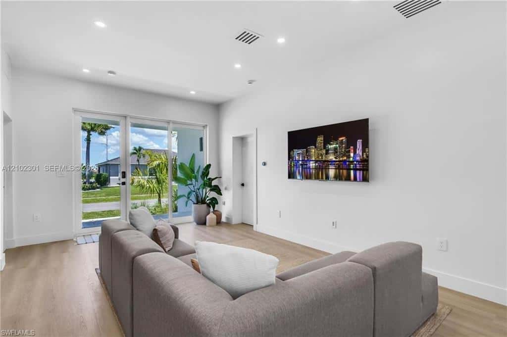 824 Rose Ct, Marco Island, photo 5