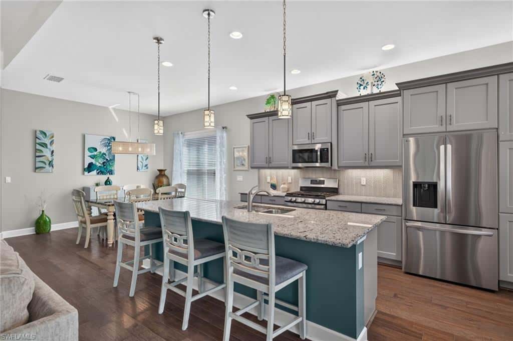 28586 Twain Dr, Bonita Springs, photo 4