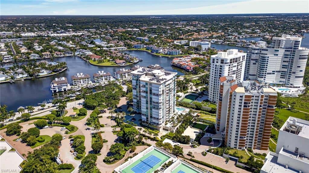 4255 Gulf Shore Blvd #204, Naples, photo 46