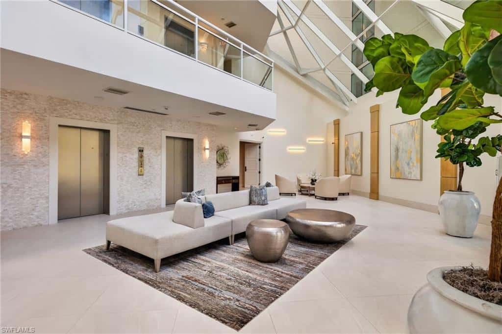 4255 Gulf Shore Blvd #204, Naples, photo 32