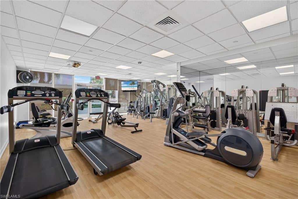 4255 Gulf Shore Blvd #204, Naples, photo 34