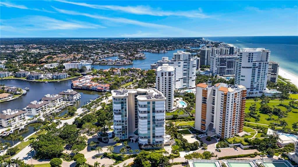 4255 Gulf Shore Blvd #204, Naples, photo 44