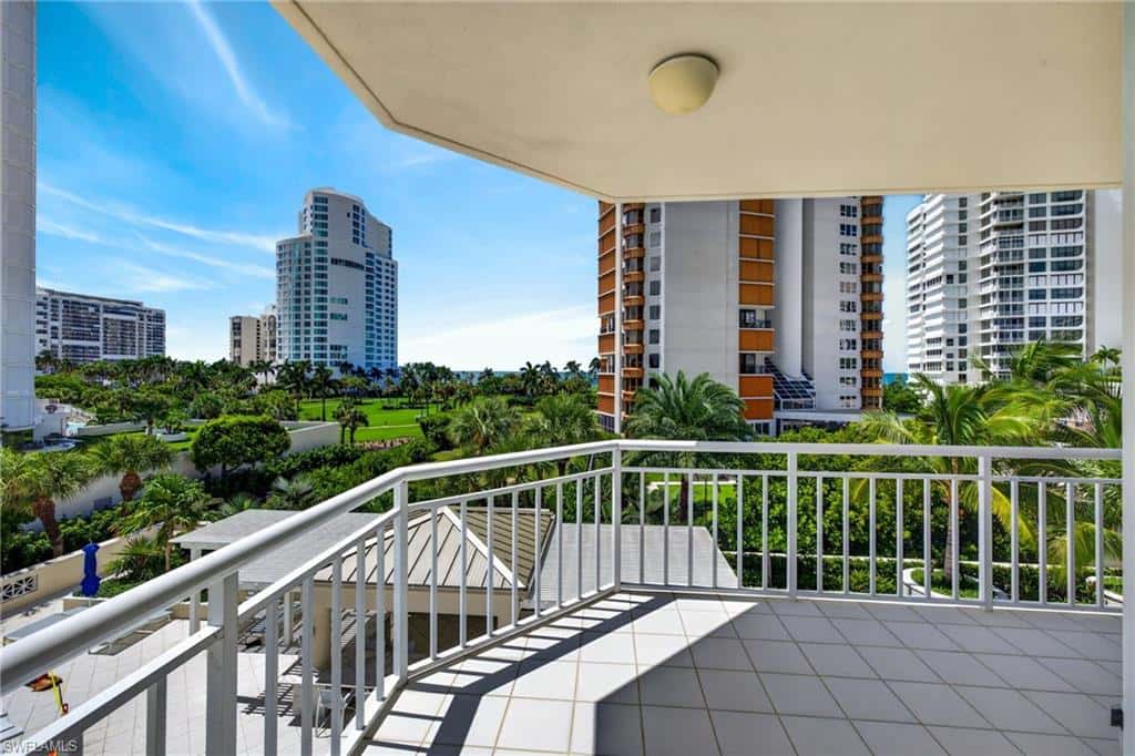 4255 Gulf Shore Blvd #204, Naples, photo 29