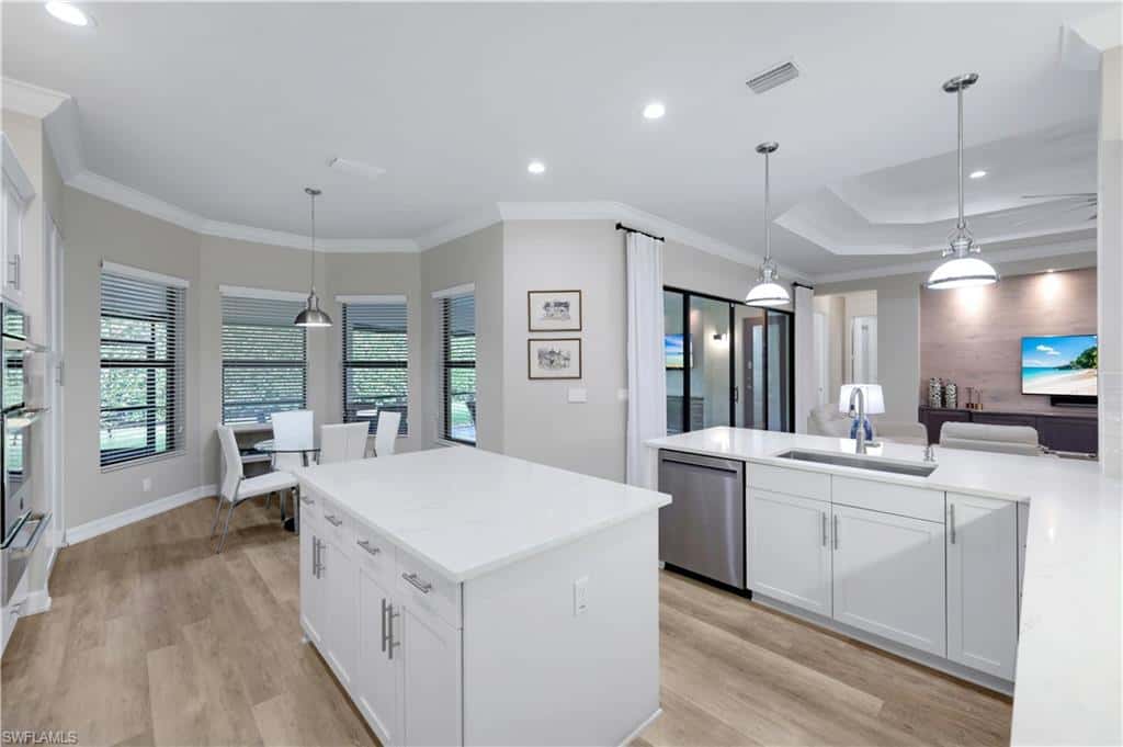 3927 Torrens Ct, Naples, photo 12