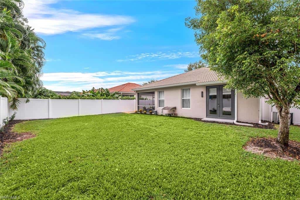 8260 Laurel Lakes Blvd, Naples, photo 35